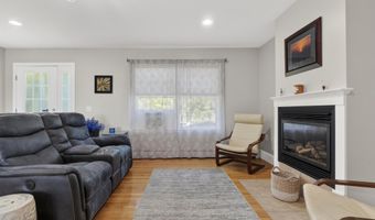 192 Depot Rd, Belgrade, ME 04917