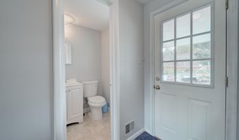 8912 BATTERY Rd, Alexandria, VA 22308