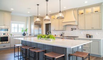 3899 Chapel Hill Ct, Bargersville, IN 46106