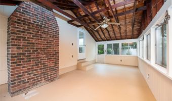 540 Sherman Ave, Belford, NJ 07718