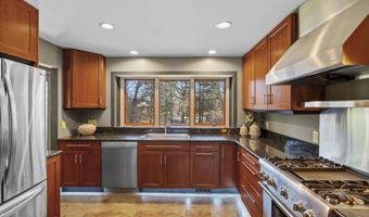 5557 N Territorial Rd, Ann Arbor, MI 48105