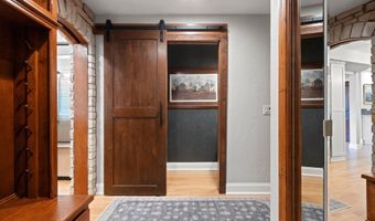 133 S PINE Ct, Appleton, WI 54914