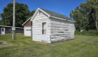 222 N 2nd, Manistique, MI 49854