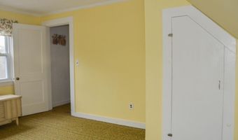 87 Middle Rd, Augusta, ME 04330