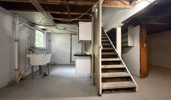 510 Maple Rdg, Albion, MI 49224
