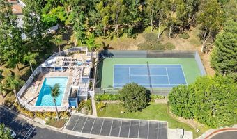 949 S Ridgecrest Cir, Anaheim, CA 92807