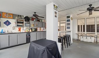 5148 Atlantis Dr, Bay St. Louis, MS 39520