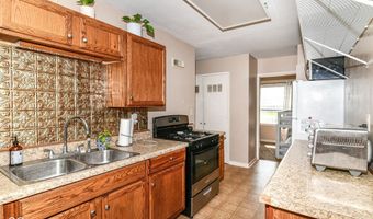 208-210 Donnelly Dr, Anderson, IN 46011