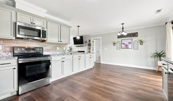 2746 Madison Hardee Rd, Ayden, NC 28513
