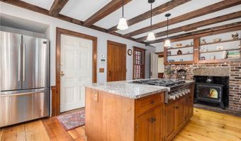 2381 Middle Rd, East Greenwich, RI 02818