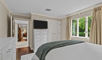 111 Harrison Ave B4, Newport, RI 02840