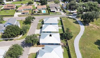 404 Ramaux St, Bay St. Louis, MS 39520