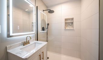 35 DOGWOOD St, West Point, GA 31833