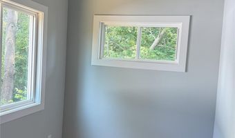 1 Freeport Ln, Asheville, NC 28806