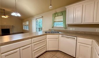 2 Radcliffe Dr, Bella Vista, AR 72714