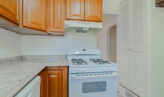 1226 N TAYLOR St, Arlington, VA 22201