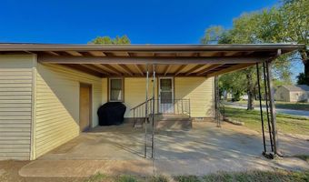 1311 N 9th St, Arkansas City, KS 67005