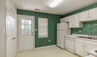 100 Woodstone Dr 10, Athens, GA 30605