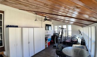 10306 Hemlock St NW, Annandale, MN 55302