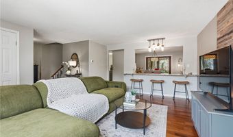 4400 Laurel Oak Dr, Allison Park, PA 15101
