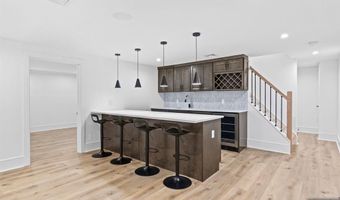 35 Stone Fence Rd, Allendale, NJ 07436