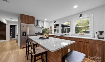 1927 Kilborne Dr, Charlotte, NC 28205