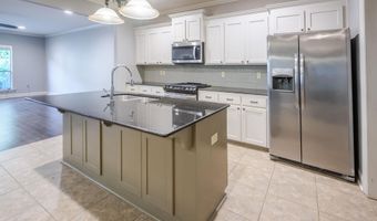 7975 Seville Ct, Baton Rouge, LA 70820