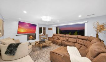 109 S Eucalyptus Dr, Anaheim, CA 92808