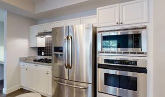 3275 Lenox APT 413, Atlanta, GA 30324