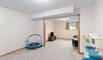 956 Blackoaks Ln, Anoka, MN 55303