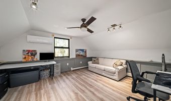 162 Lakeside Oaks Dr, Barrington, NH 03825