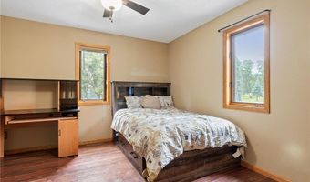 901 Geneva Dr, Alexandria, MN 56308