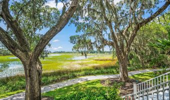 5 Petigru Dr, Beaufort, SC 29902