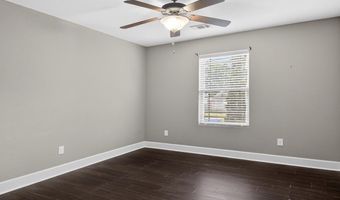 608 Surrey Ln, Benton, AR 72015