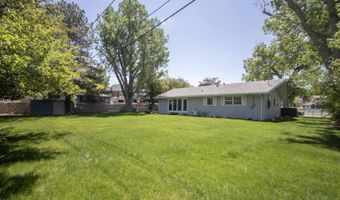 111 Valley Dr, Casper, WY 82604