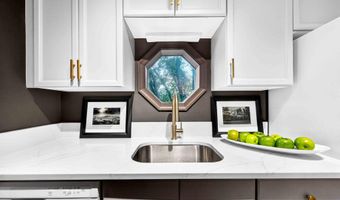 2584- B S ARLINGTON MILL Dr 2, Arlington, VA 22206