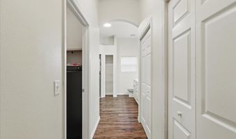1180 Hough St, Bell, FL 32619