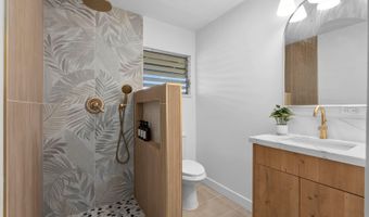 4206 Keanu St 4, Honolulu, HI 96816