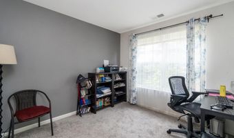 2429 S FRONT St, Allentown, PA 18103