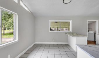20 Chantilly Ter, Bay St. Louis, MS 39520
