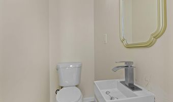 2642 E MONUMENT St 1, Baltimore, MD 21205