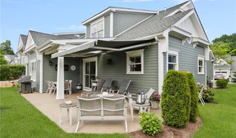 48 TRAVELERS Ct, East Greenwich, RI 02818