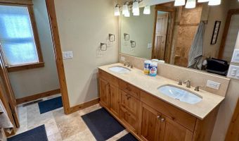 1428 Meadow Dr, Arnold, CA 95223