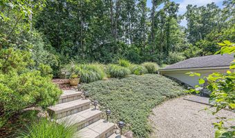 1402 Bardstown Trl, Ann Arbor, MI 48105