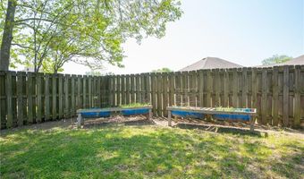 633 Meadowbrook Dr, Alma, AR 72921