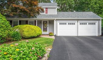 10 Roselawn Ave, North Smithfield, RI 02824