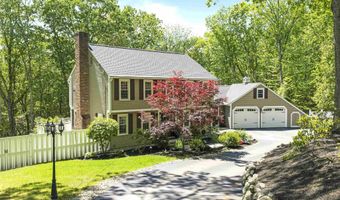 37 Birchwood Cir, Bedford, NH 03110