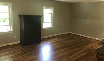 50 Wintergreen Ln, Cheshire, CT 06410