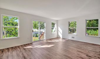 1 Esplanade Way, Bayville, NJ 08721