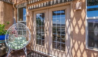 944 W Foothill Dr, Apple Valley, UT 84737